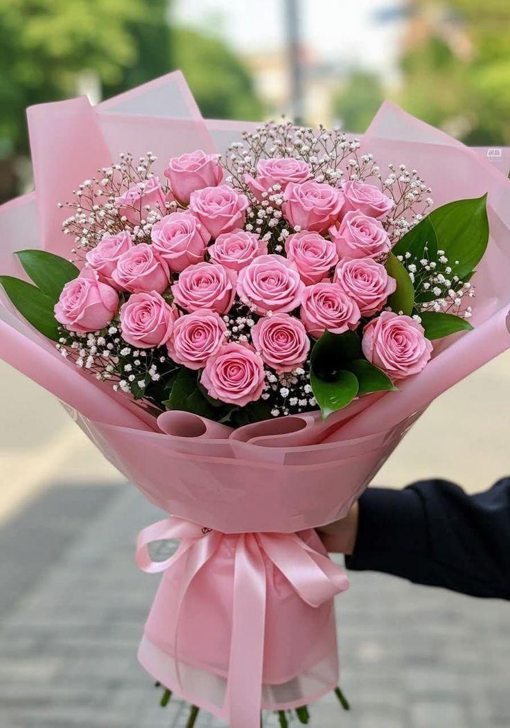 Simple Grove Phase workshop space where corporate flower arrangements are designed and prepared for business delivery